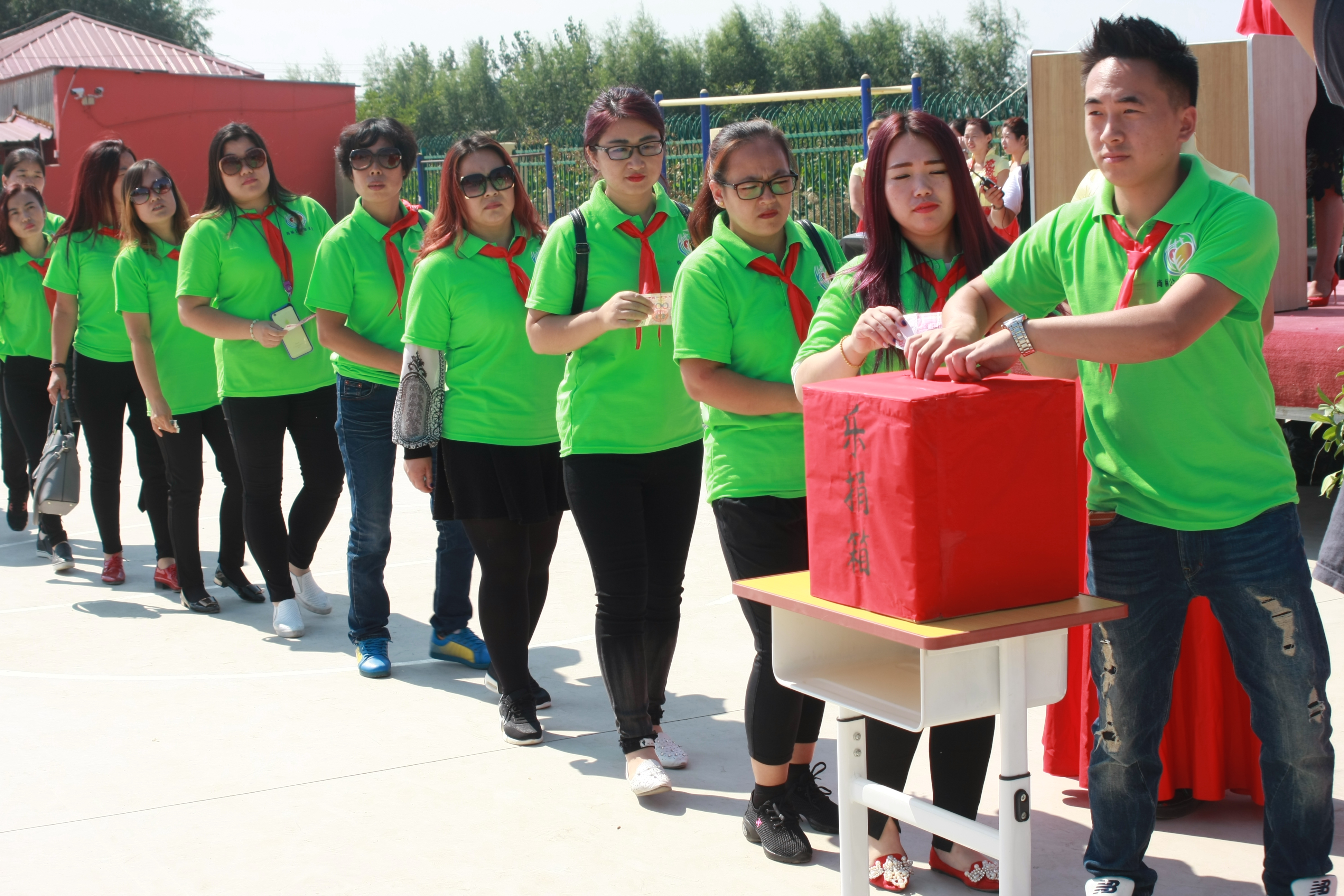 第63所 静海区沿庄镇西港华体会官方网页版-华体会(中国)
徐波小学