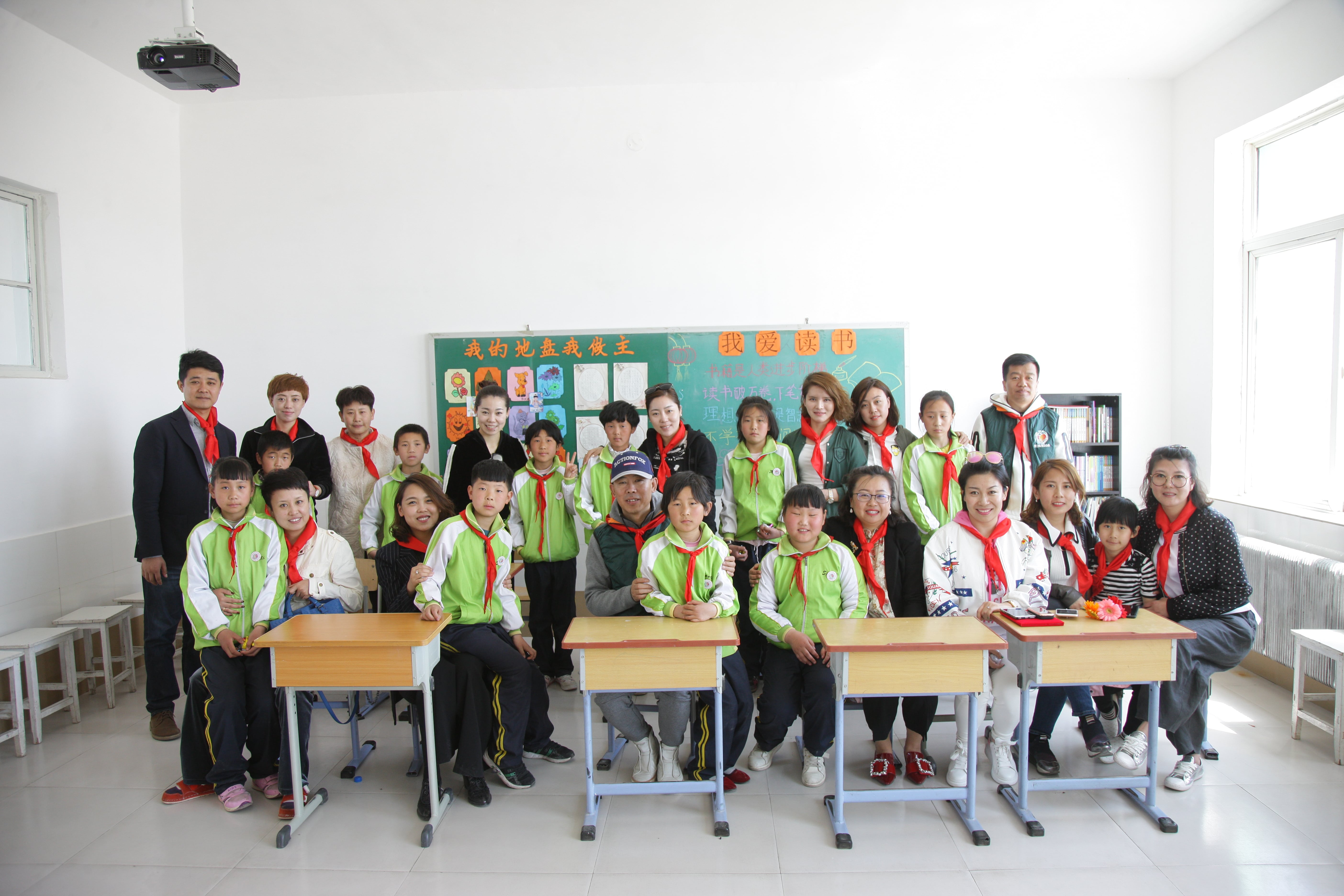 第90所 铁岭市阿吉镇华体会官方网页版-华体会(中国)
唐洪燕小学