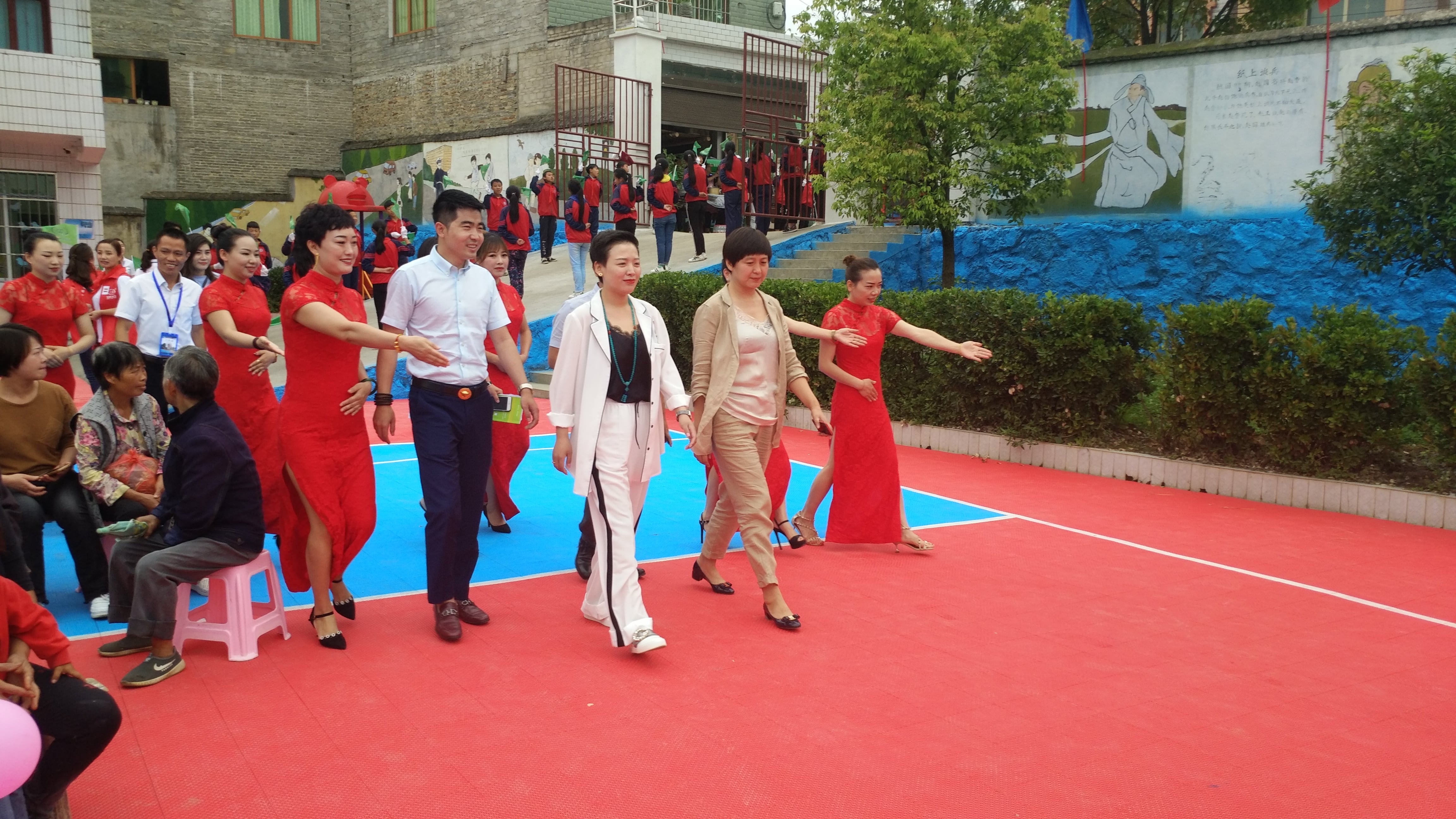 第148所 固阳县新世纪华体会官方网页版-华体会(中国)
吴彩勤小学