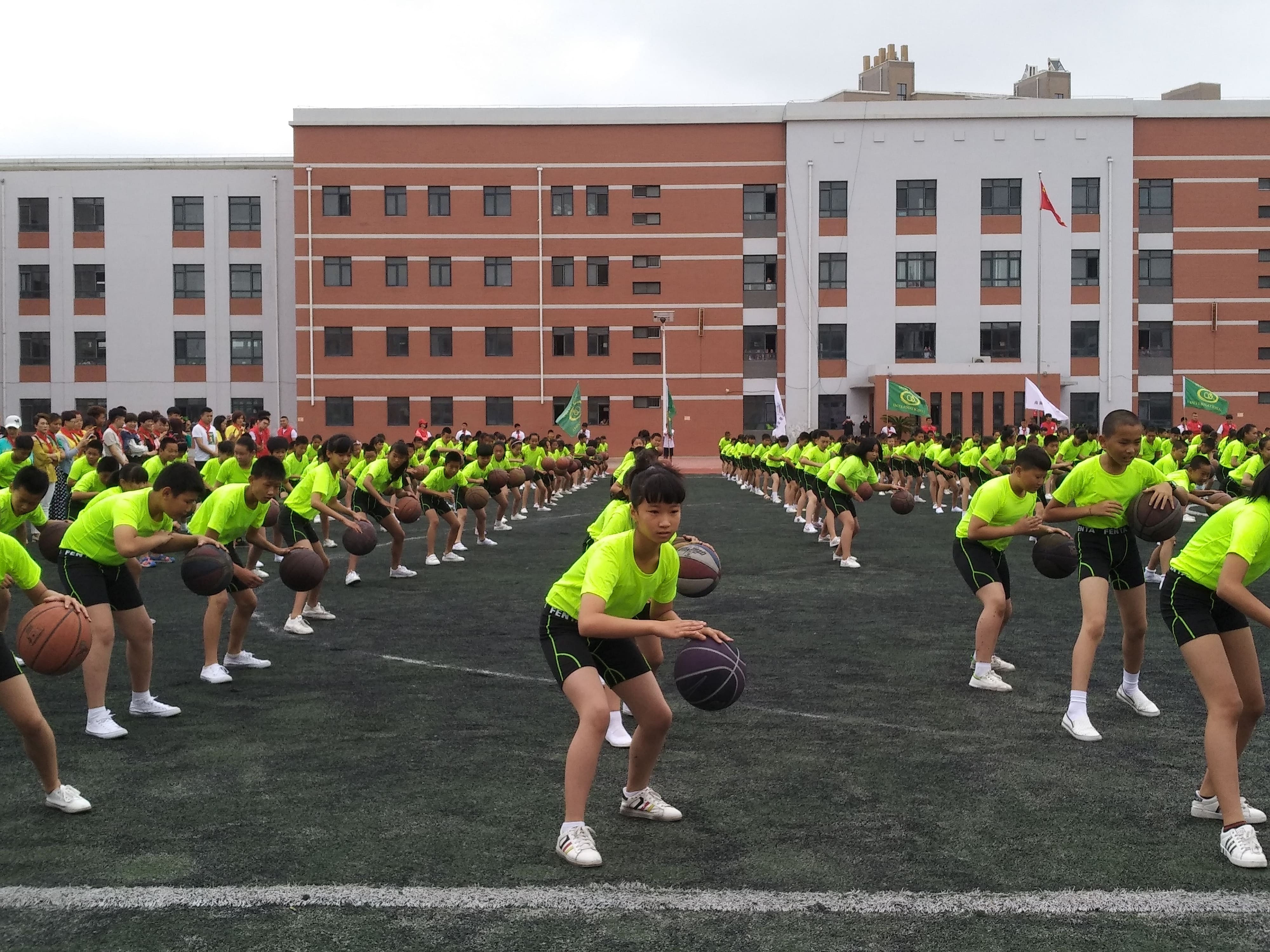 第149所 瓦房店市复州城镇华体会官方网页版-华体会(中国)
吴丽丽小学 第149所 瓦房店市复州城镇华体会官方网页版-华体会(中国)
吴丽丽小学