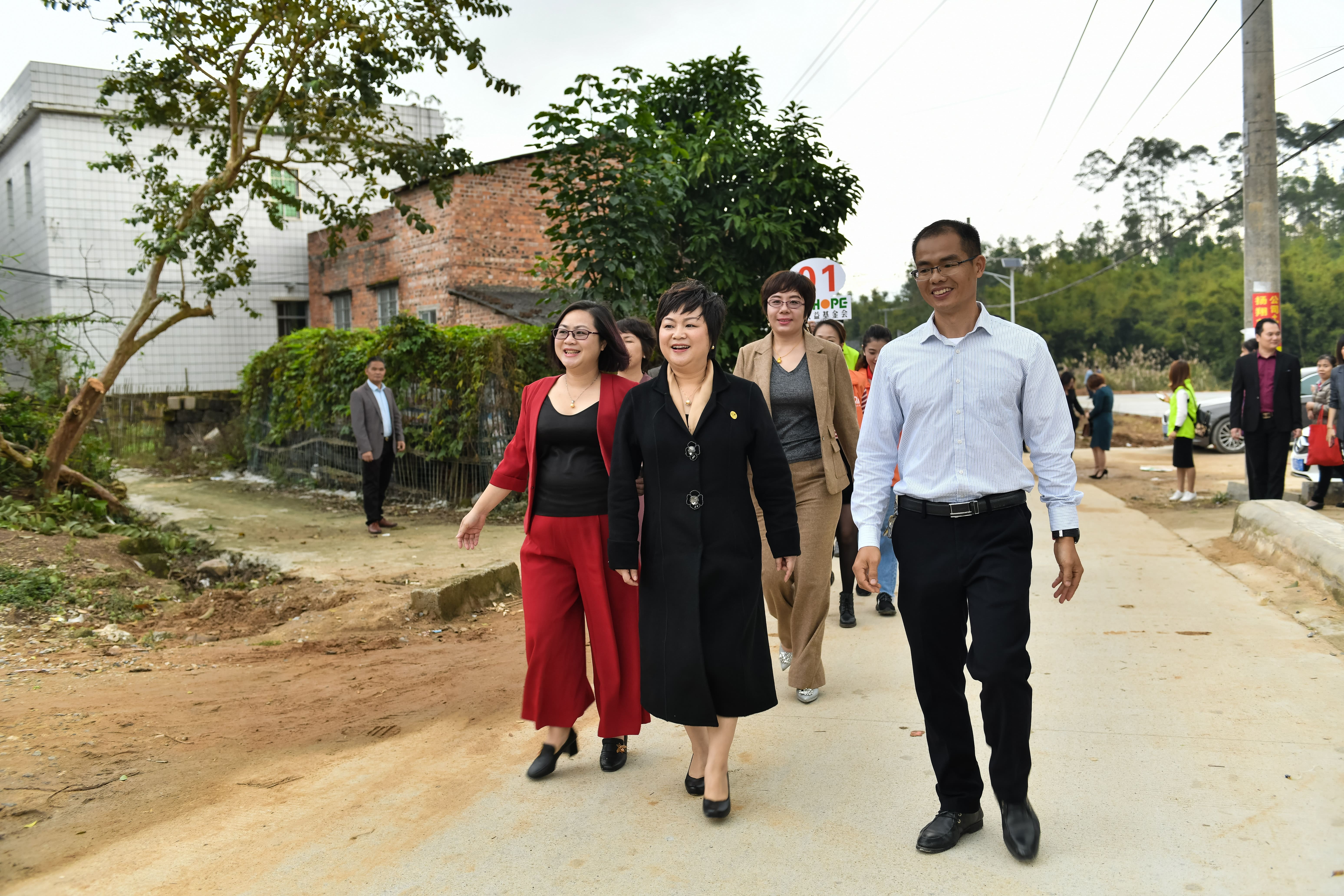 第184所  南宁市宾阳县思陇镇昆仑村华体会官方网页版-华体会(中国)
韦玲小学